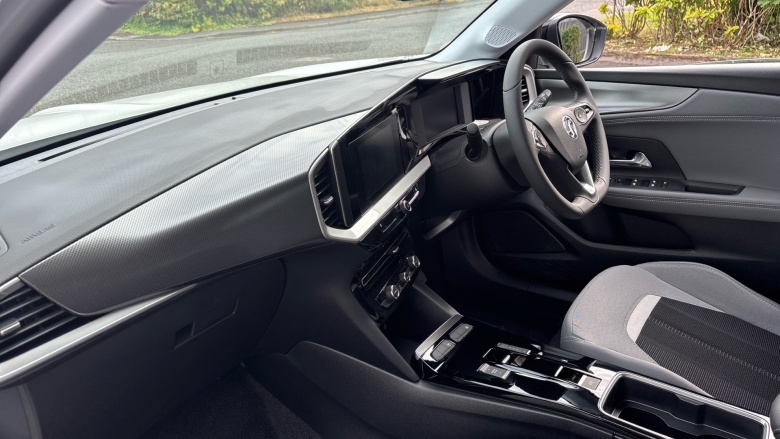 Vauxhall Mokka 100kW Design 50kWh 5dr Auto Electric Hatchback